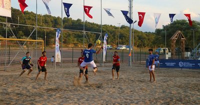 Plaj Futbolu Ligi’nde bol gollü açılış