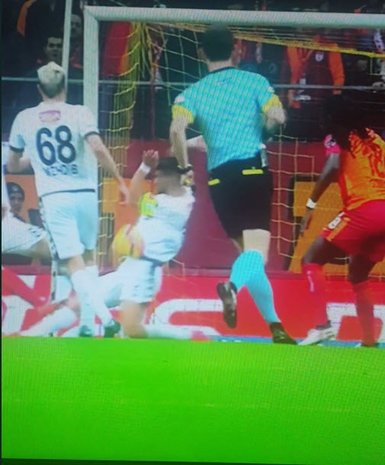 Gomis’in penaltısını Serkan kurtardı!