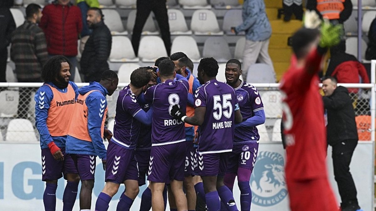 Play-off savaşı kızıştı Play-off savaşı kızıştı