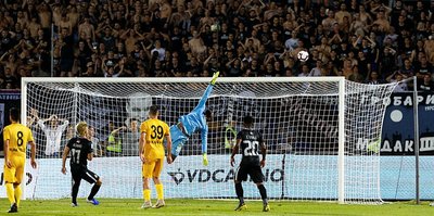 UEFA'dan Partizan'a 2 maç ceza