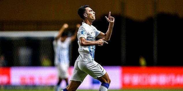 Transfer çılgınlığı! Zahavi istedi Fenerbahçe taraftarı yaptı