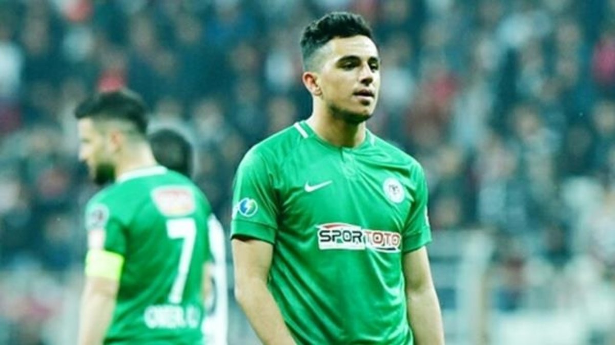 Bursaspor'a ikinci golcü Mücahit Can Akçay