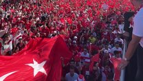 San Francisco sokakları kırmızı beyaza büründü!
