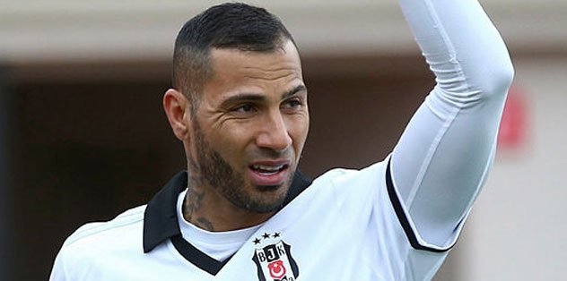 Beşiktaş'ta bir dönem bitti! İstanbul'dan ayrıldı...