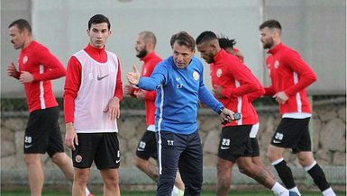 Antalyaspor taktik çalışmaya devam ediyor