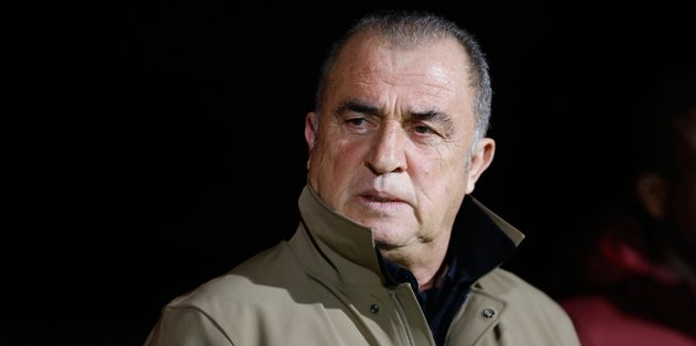 Galatasaray'dan flaş karar! 3 yıldızın menajerleri İstanbul'a çağırıldı