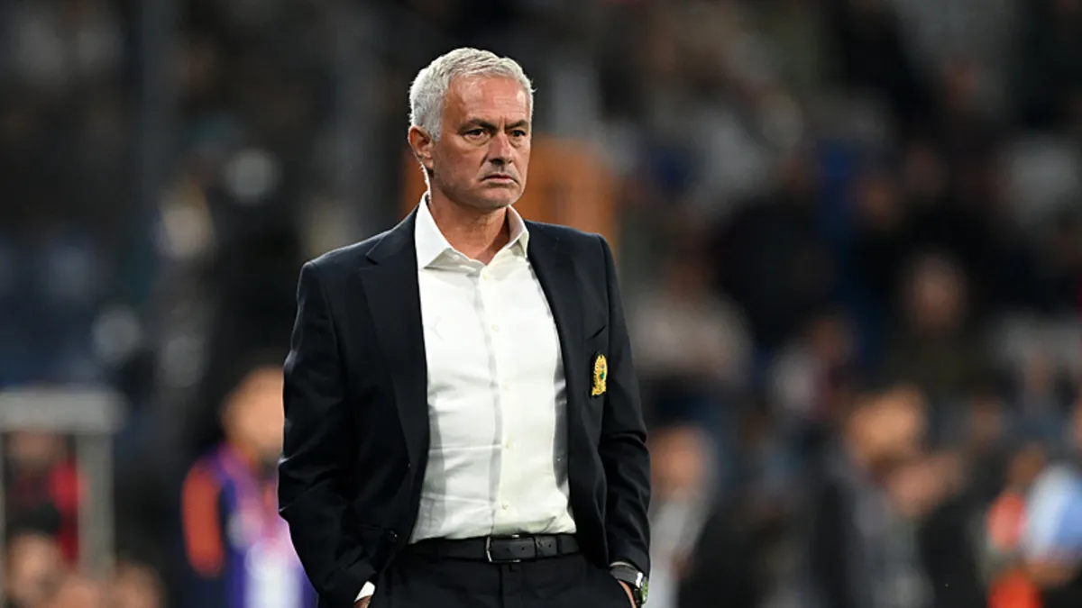 Fenerbahçe'de Jose Mourinho: Onurumuz ve gururumuz adına...