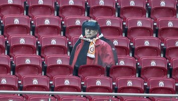 Rasim Öztekin unutulmadı