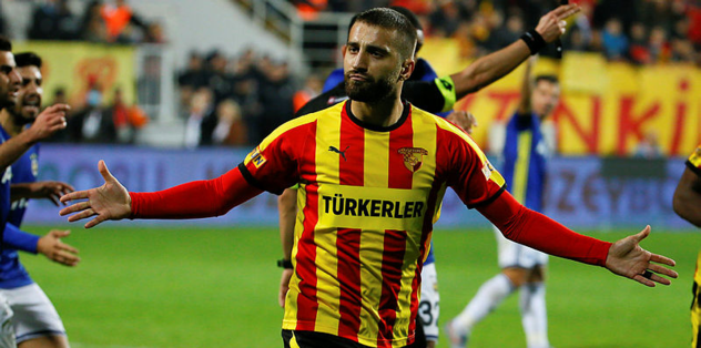 Fenerbahçe'nin gözdesi Alpaslan Öztürk'e şok! Davayı kaybetti - Son dakika Göztepe haberleri - Fotomaç