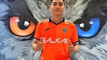 Emirhan İlkhan Başakşehir'de