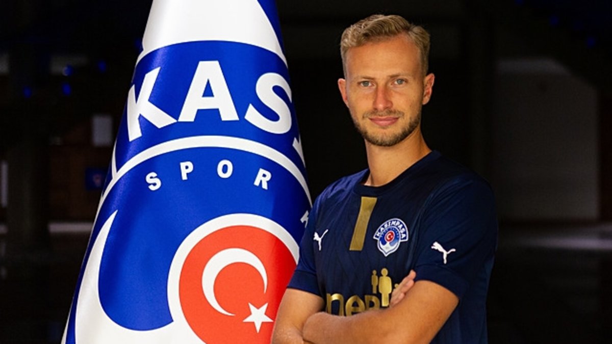 Kasımpaşa Antonin Barak'ı kadrosuna kattığını duyurdu
