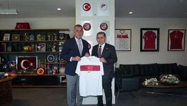 Galatasaray'dan TFF'ye ziyaret!