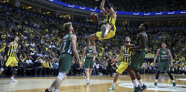 Fenerbahçe Beko 2'de 2 için sahaya çıkıyor