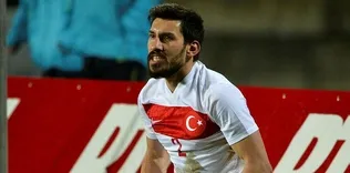 Kadrodan çıkarıldı! Açıklama var...