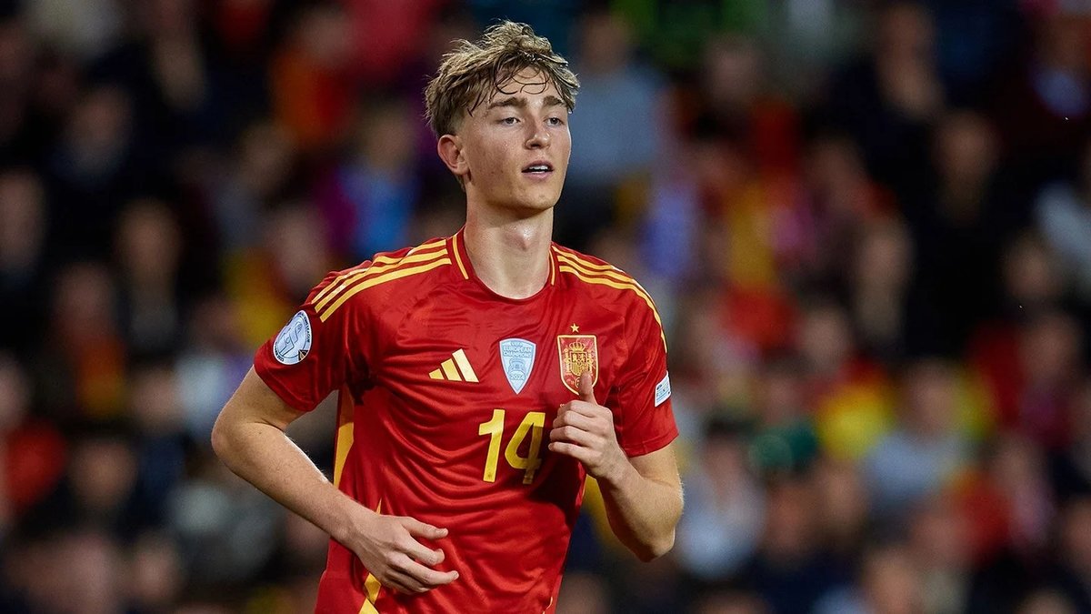 Real Madrid ilk transferini duyurdu: Dean Huijsen