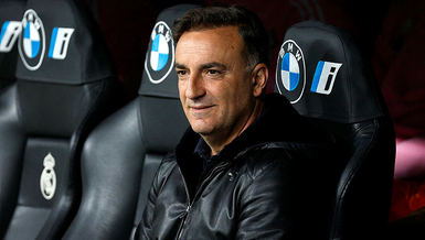 Olympiakos'ta Carlos Carvalhal dönemi!