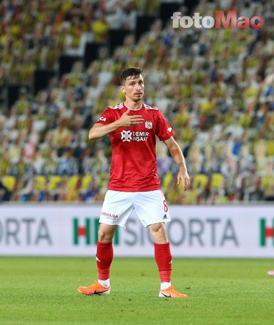 Fenerbahçe ve Galatasaray’dan ikinci transfer düellosu! Süper Lig’in yıldızı...