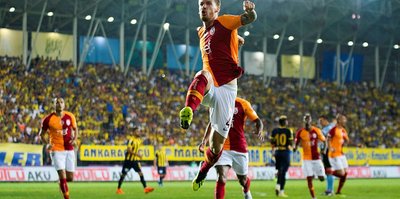 Son şampiyon galibiyetle başladı! Ankaragücü 1-3 Galatasaray maç sonucu