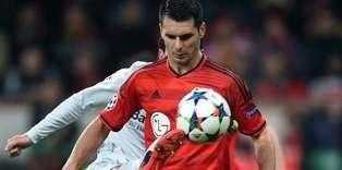 Spahic Bayer Leverkusen'den gönderildi