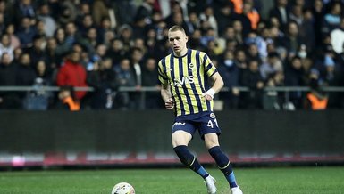 Sevilla’nın hedefi Szalai