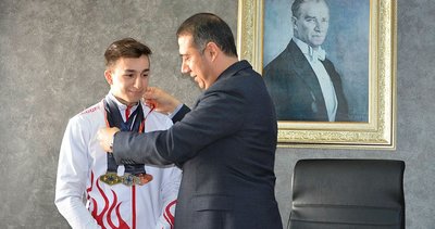 Şampiyon altınla ödüllendirildi