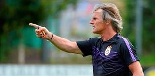 Futbolcular hocadan memnun