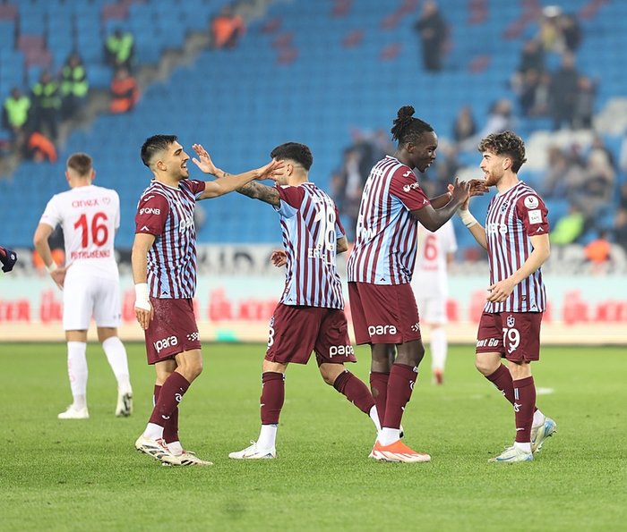 muhtemel-11-trabzonspor-net-global-sivasspor-maci-ne-zaman-saat-kacta-ve-hangi-kanalda-trendyol-super-lig-1737354231254.jpeg