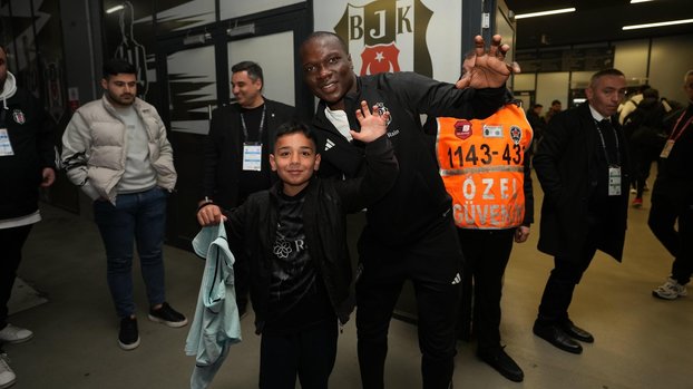 Muhammed Emir Sönmez Aboubakar ile tanıştı!