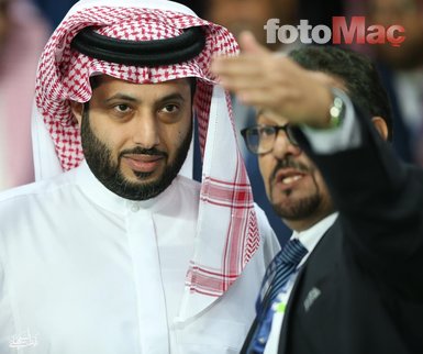 Bu kadarına da pes... Suudi Arabistanlı Şeyh, Messi transferini açıkladı! Anlaşma şartları...