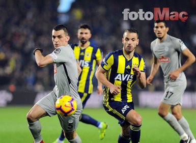 Fenerbahçe 2 yıldızın menajerini İstanbul’a çağırdı!