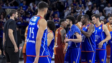 Anadolu Efes to face Fenerbahce Beko in Turkish basketball league's playoff finals