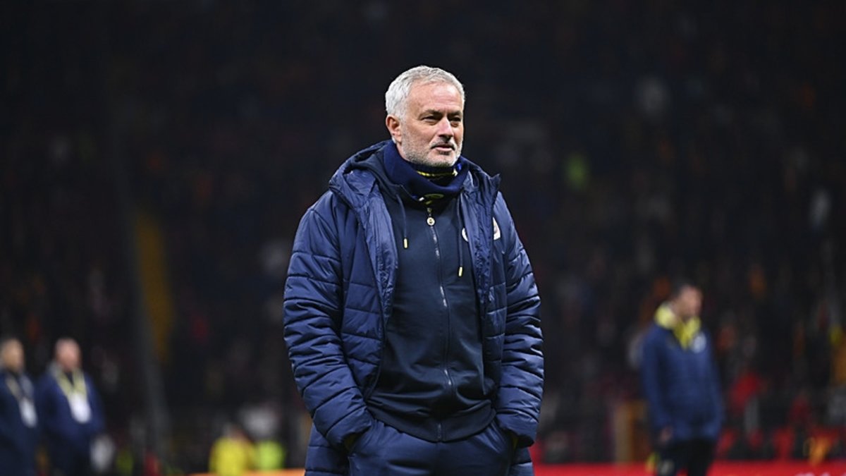 Mourinho'dan derbinin Türk hakemine flaş sözler! Mourinho'dan derbinin Türk hakemine flaş sözler!