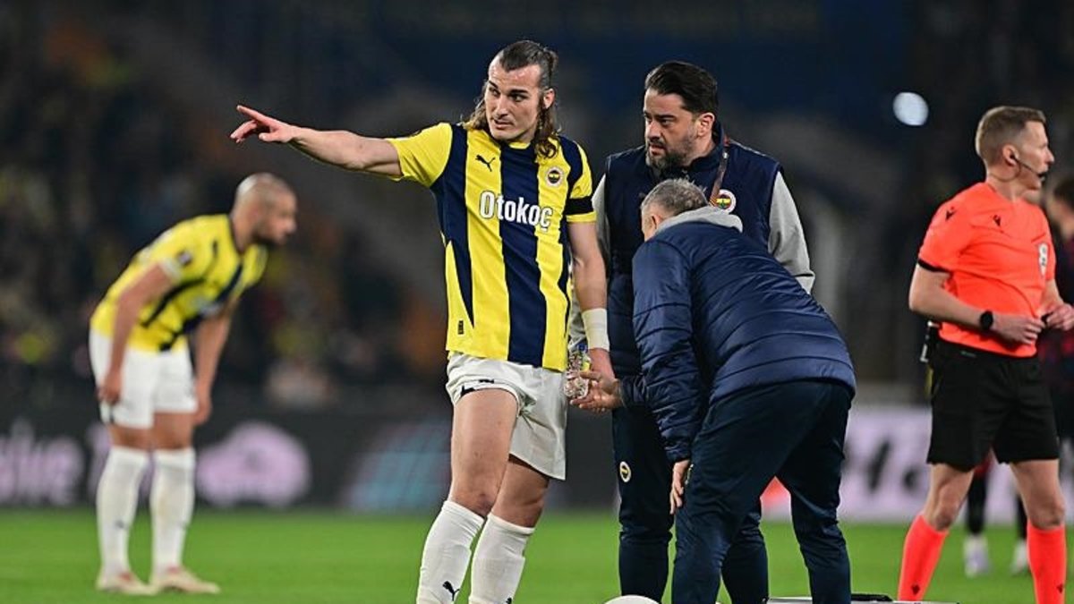 Çağlar yine sakatlandı Çağlar yine sakatlandı