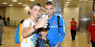 Taraftarlar karşıladı