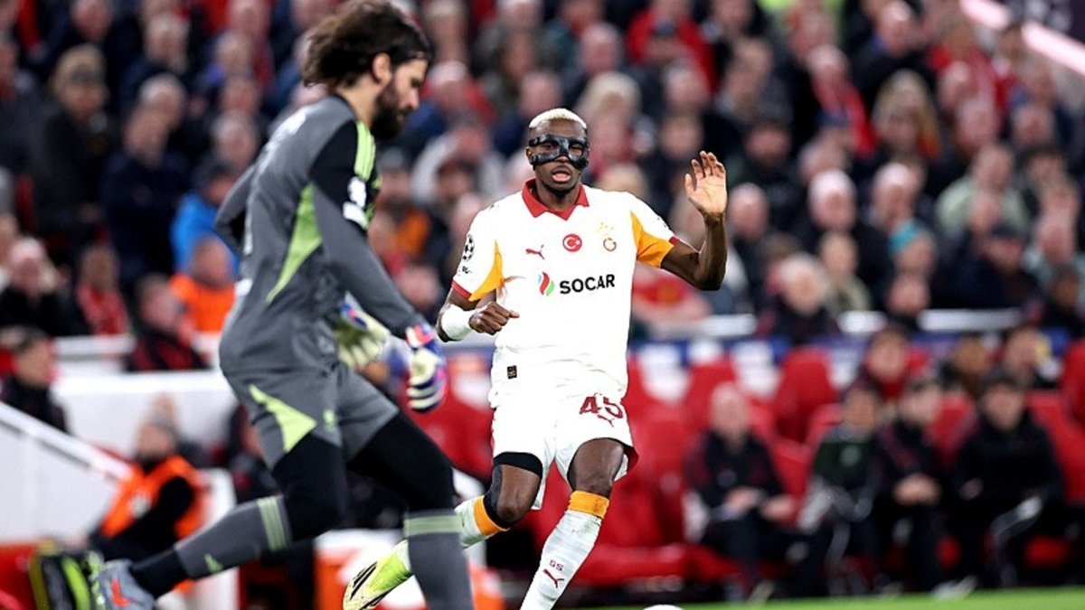 Victor Osimhen'den flaş sözler! Sahalara ne zaman döneceğini açıkladı