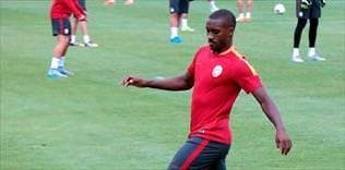 Lionel Carole de takıma katıldı