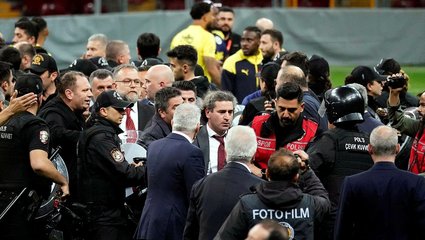 İstanbul Valiliği'nden Galatasaray - Fenerbahçe derbisindeki olaylarla ilgili açıklama