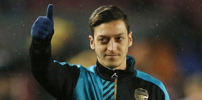 Mesut Özil'den Alman başkana sert cevap