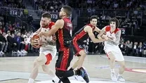 12 Dev Adam farklı kazandı!