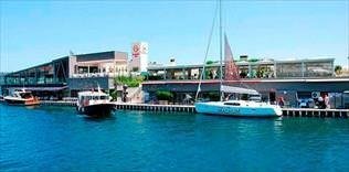 Ada'da çatı çatladı