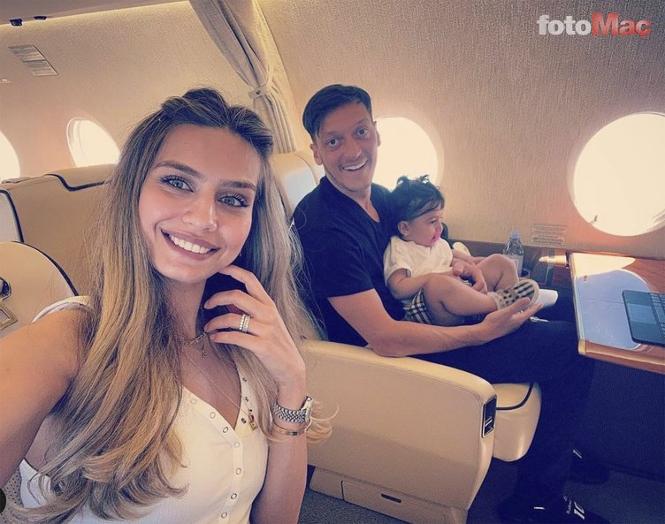 2. çocuğunu bekleyen Fenerbahçeli yıldız Mesut Özil'in eşi Amine Gülşe'den tatil pozları!