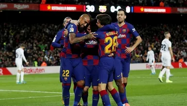 Barcelona liderliğini korudu