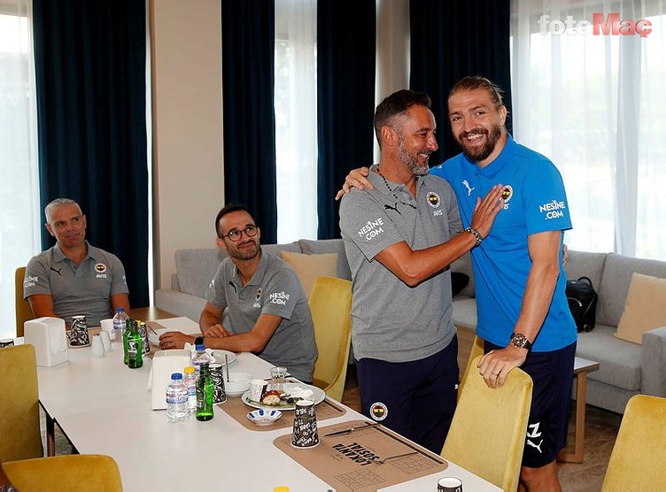 Son dakika spor haberi: Fenerbahçe'de Vitor Pereira fırtınası! Flaş Caner Erkin ve Ozan Tufan detayı... (FB spor haberi)