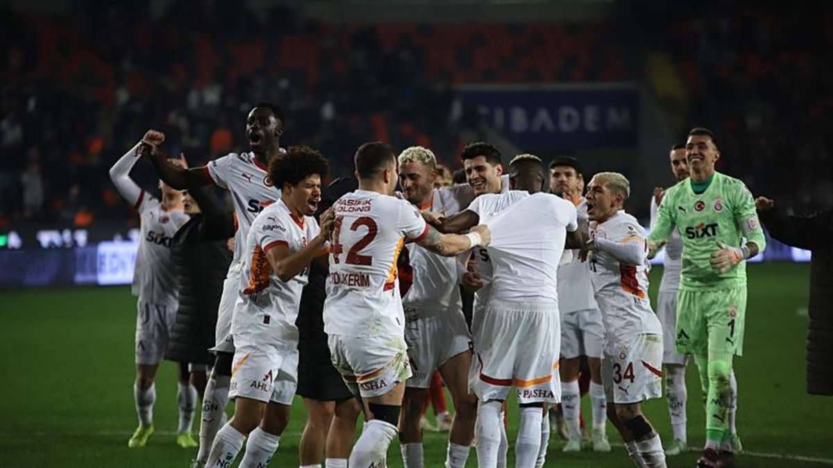 Spor yazarları Gaziantep FK - Galatasaray maçını değerlendirdi Spor yazarları Gaziantep FK - Galatasaray maçını değerlendirdi