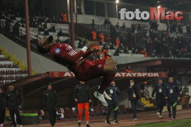 Son dakika spor haberleri: Süper Lig'de Boupendza patlaması! 18 milyon Euro ve Fenerbahçe...