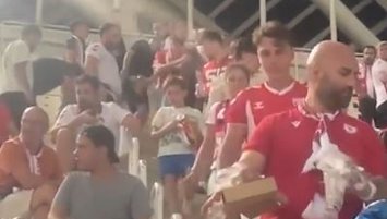 Samsun tribünlerinden örnek davranış!