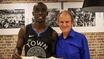 Papiss Cisse'den 1 yıllık imza