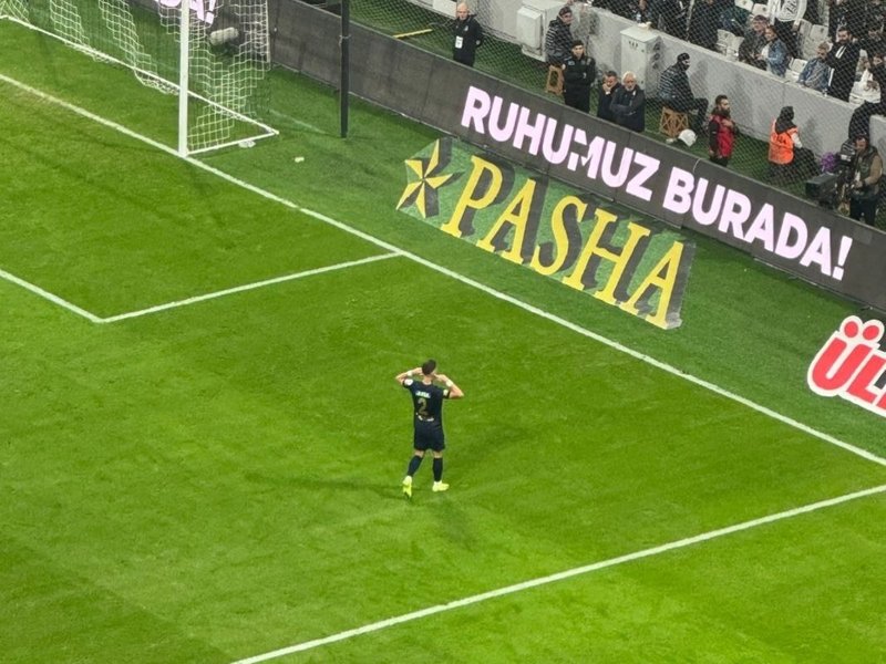 besiktasli-taraftarlardan-kasimpasali-futbolcuya-sert-tepki-1730568307572.jpg