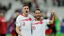 Hakan Napoli’ye gitsin
