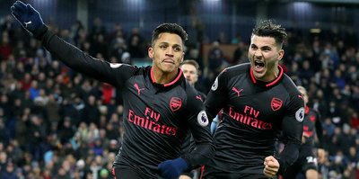 Arsenal, Burnley'i son dakikada devirdi